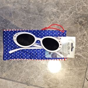 CaliBlue Kids Star Sunglasses & Case (NWT)